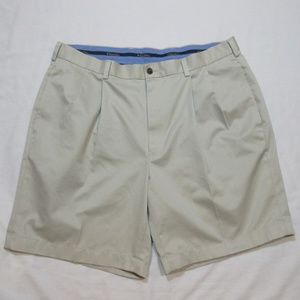 Brooks Brothers Pleat Front Shorts Size 38
